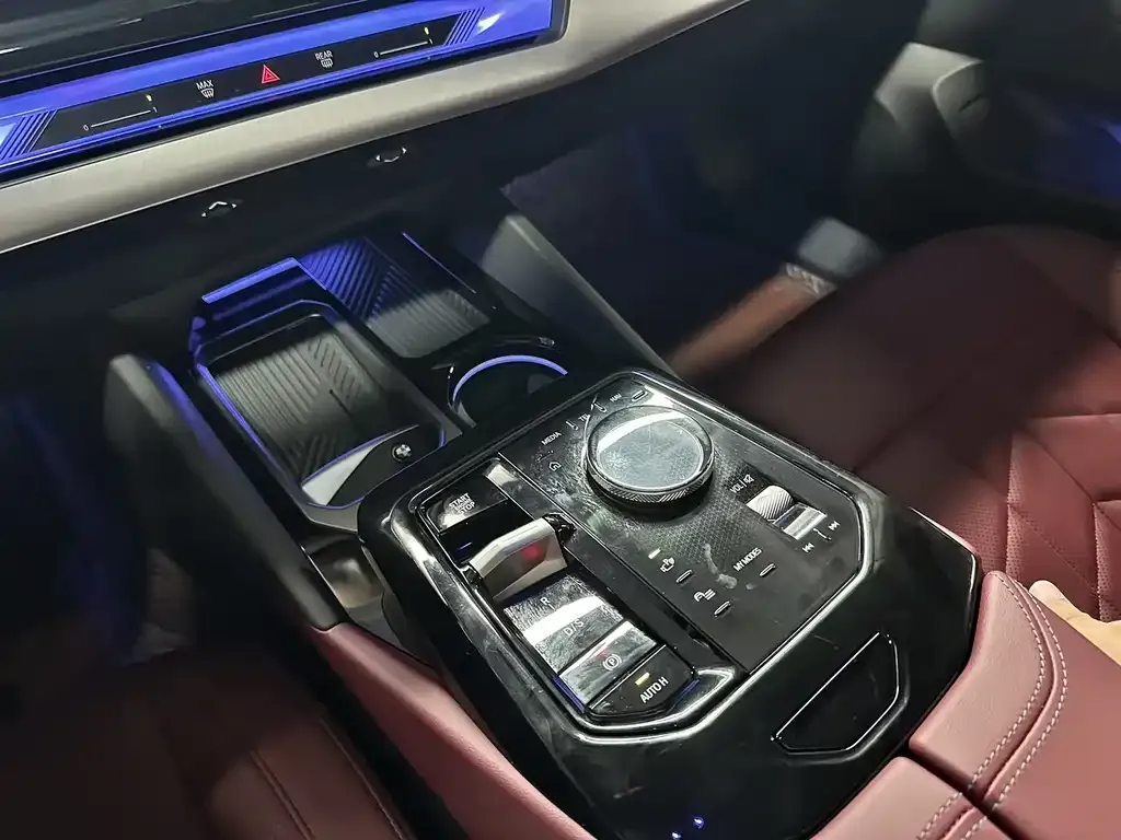 BMW 5 Series — фото 10