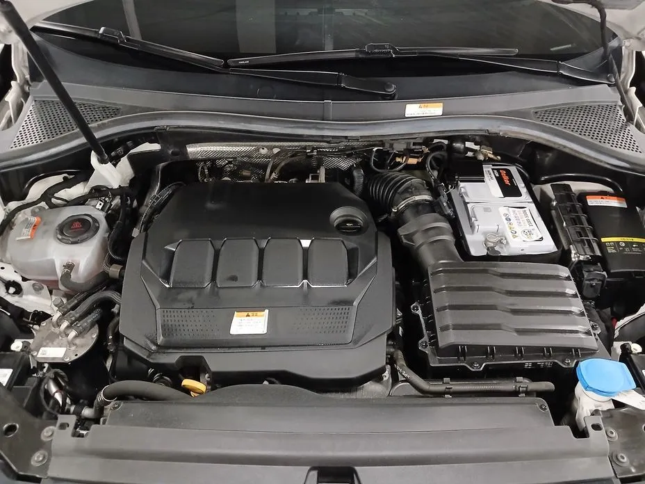 Volkswagen Tiguan — фото 6