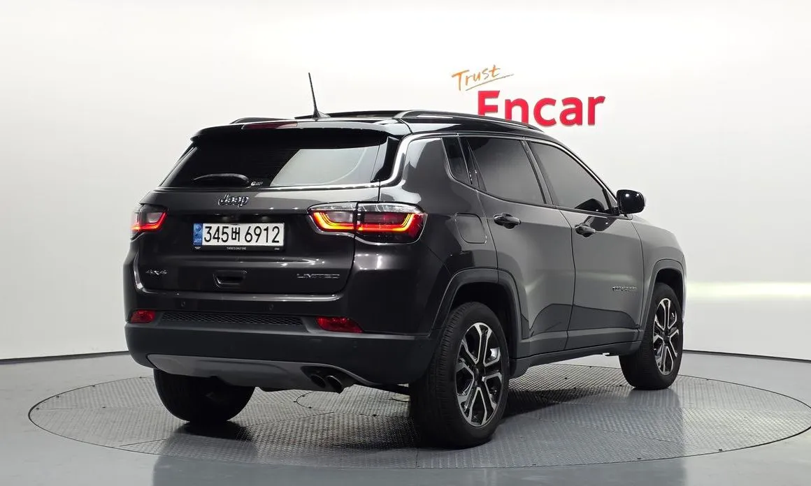 Jeep Compass — фото 3