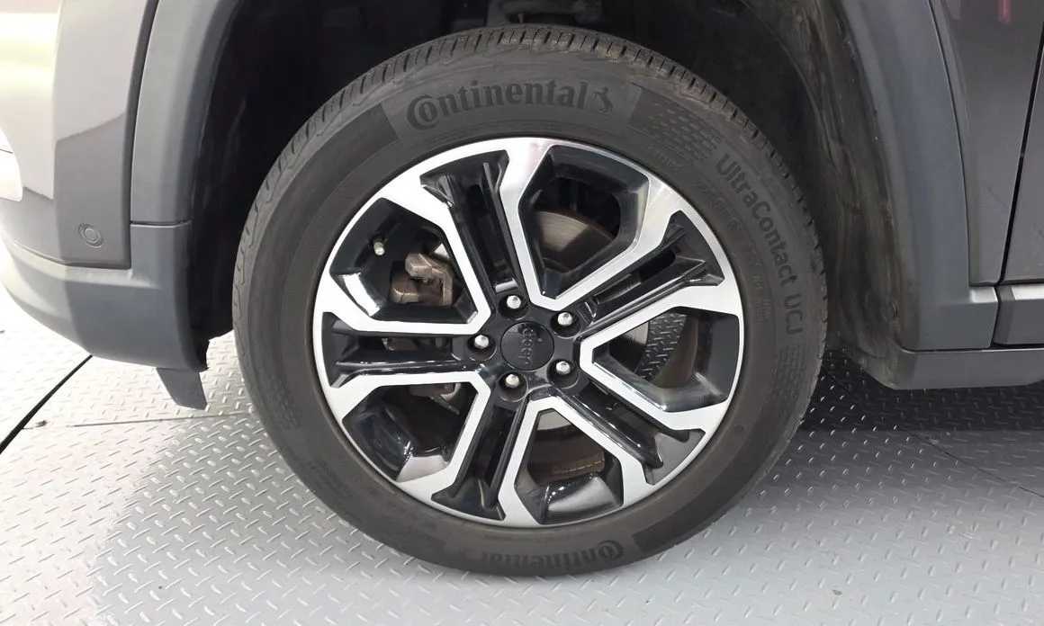 Jeep Compass — фото 6