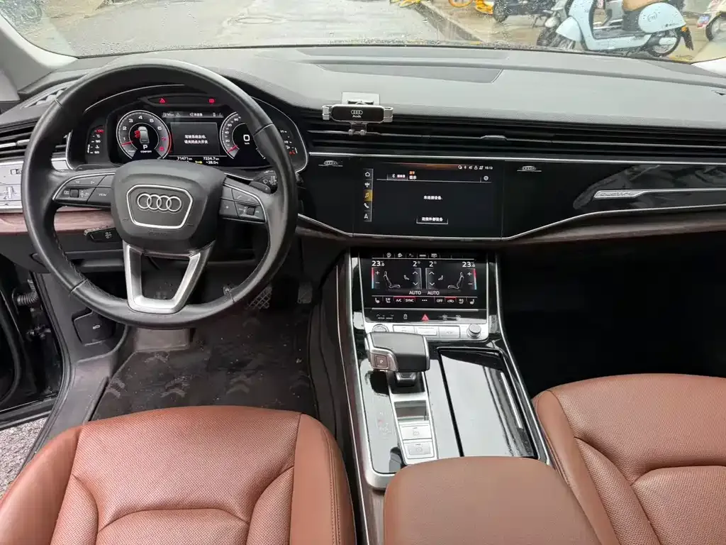 Audi Q7 — фото 3