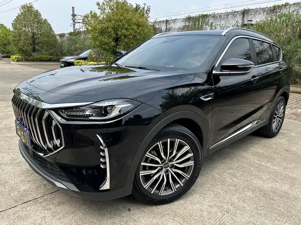 Jetour X70 PLUS — фото 1