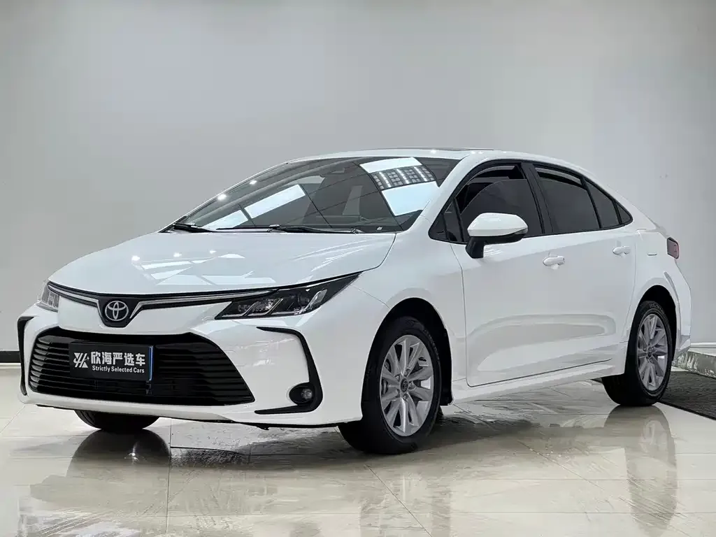 Toyota Corolla — фото 1