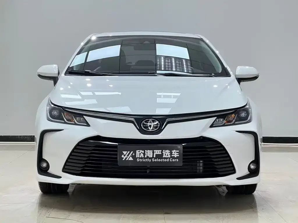 Toyota Corolla — фото 4