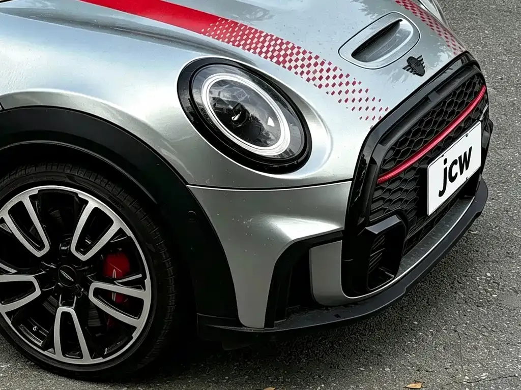 MINI JCW (John Cooper Works) — фото 10