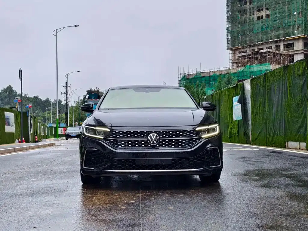Volkswagen Passat — фото 7