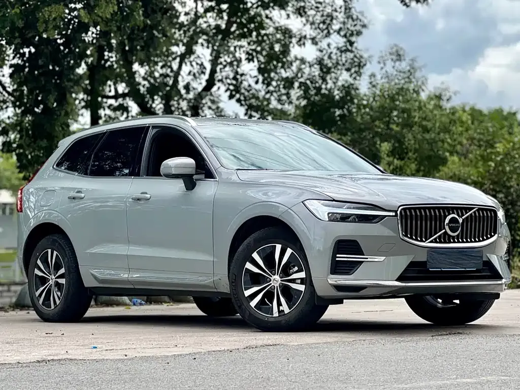 Volvo XC60 — фото 4