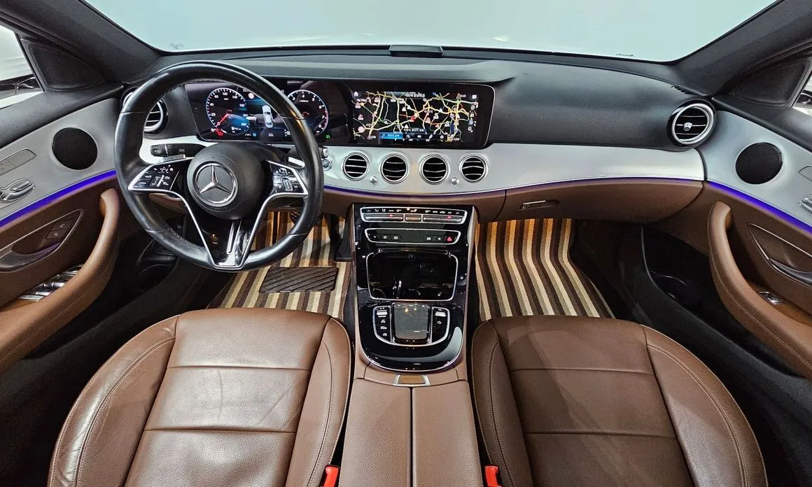 Mercedes-Benz E-Class — фото 10
