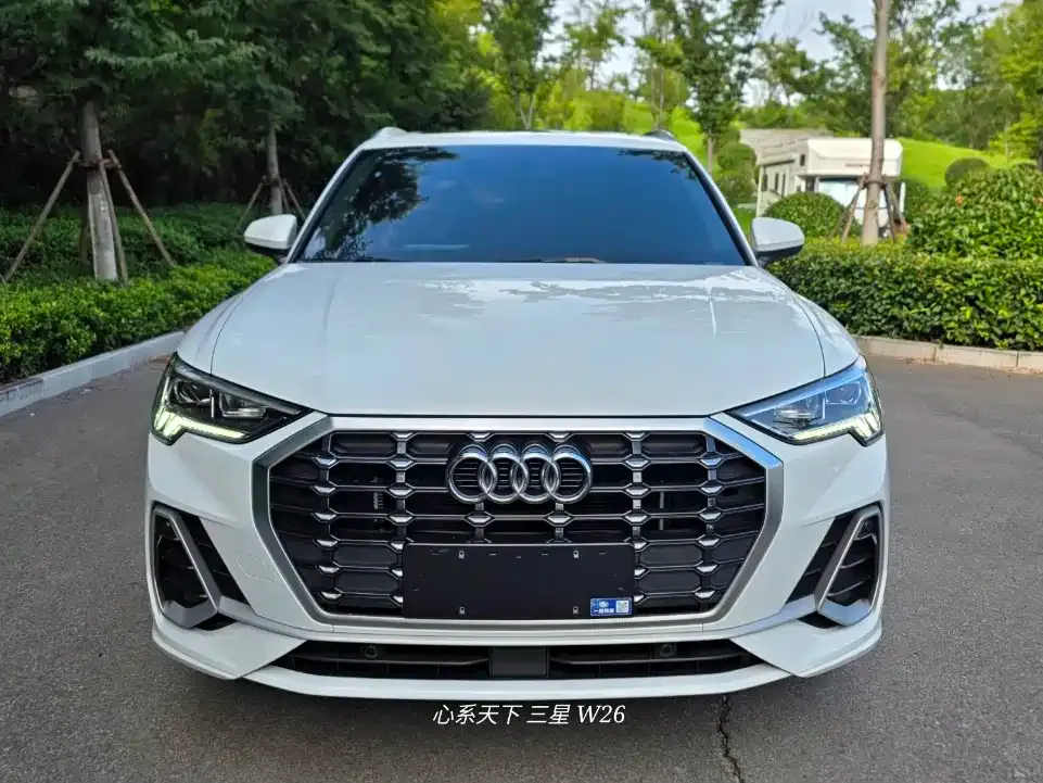 Audi Q3 — фото 9
