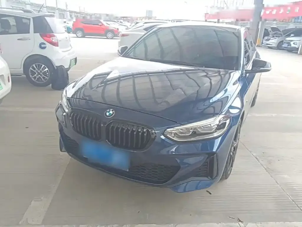 BMW 1 Series — фото 1