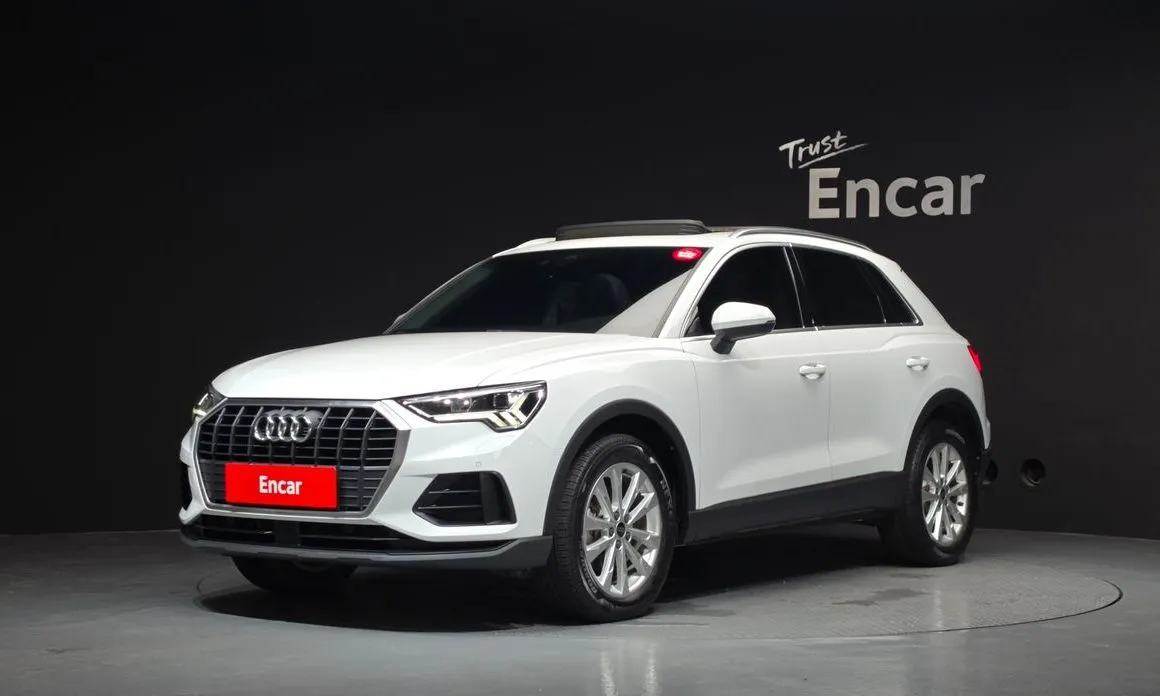 Audi Q3 — фото 1