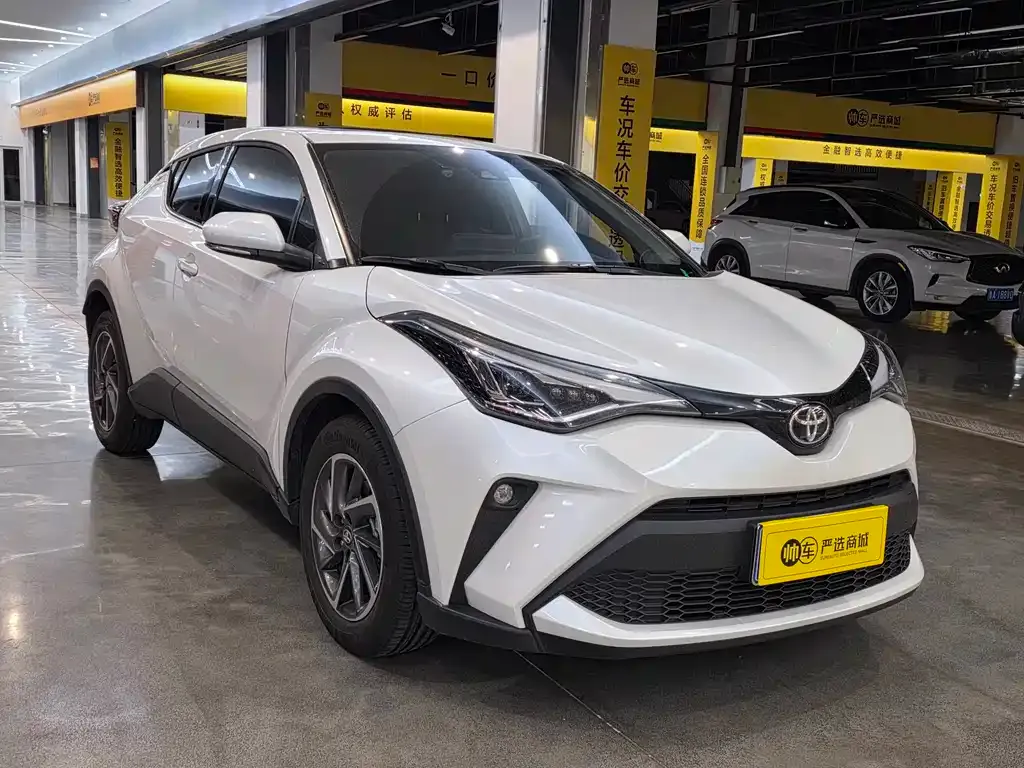 Toyota C-HR — фото 2