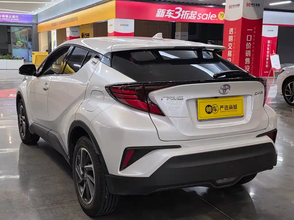Toyota C-HR — фото 3