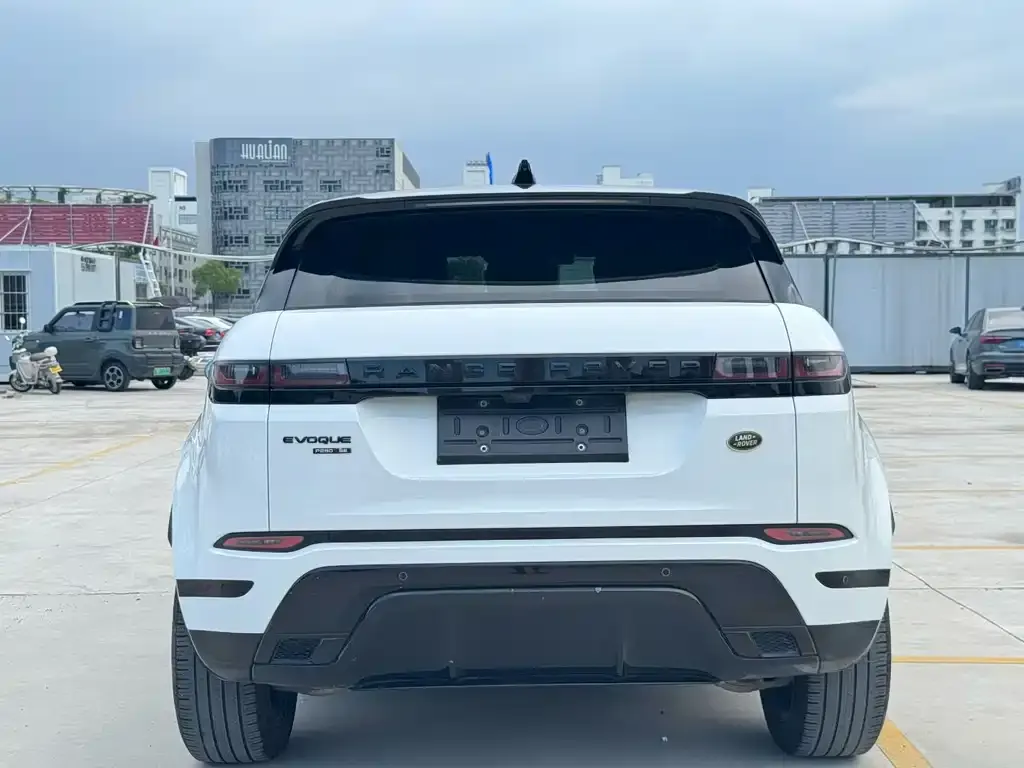Land Rover Evoque — фото 5
