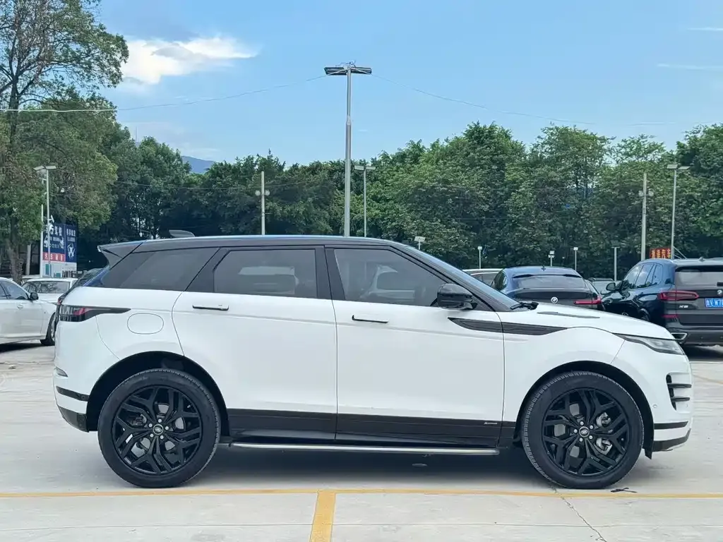 Land Rover Evoque — фото 10