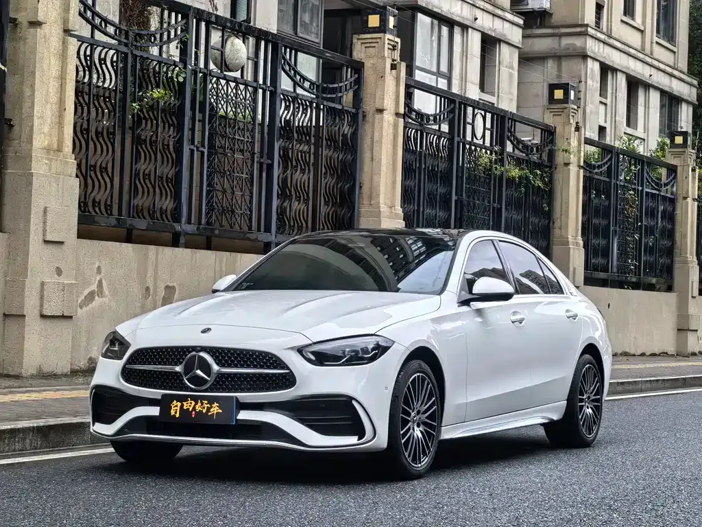 Mercedes-Benz C-Class — фото 1