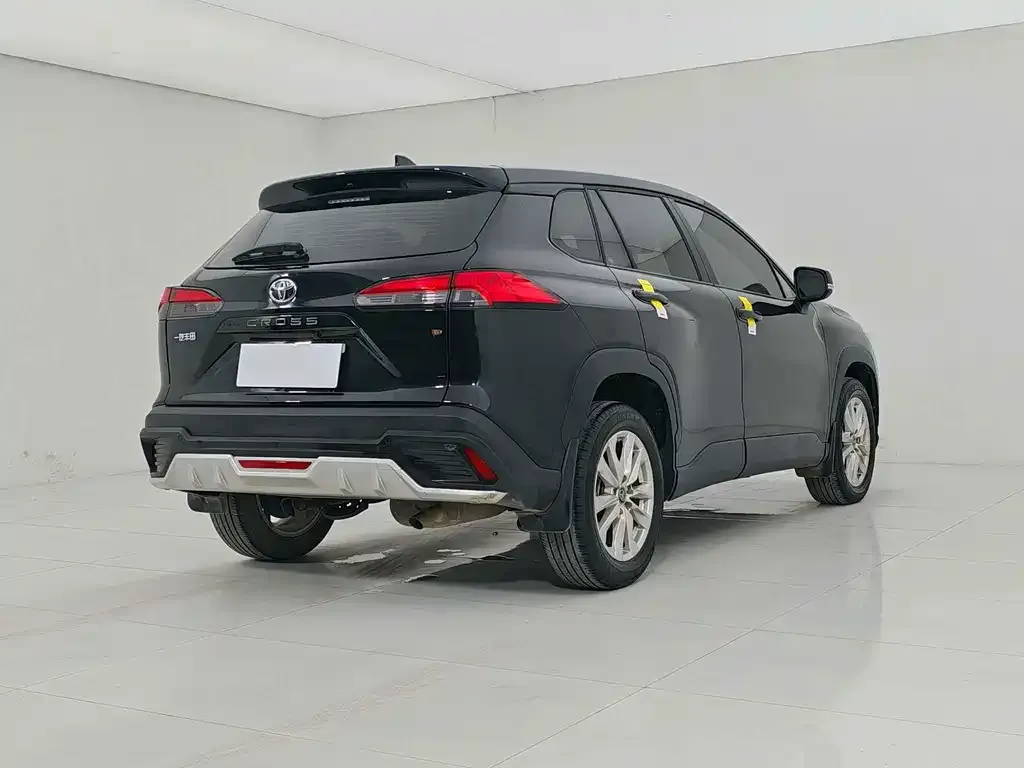 Toyota Corolla Cross — фото 3