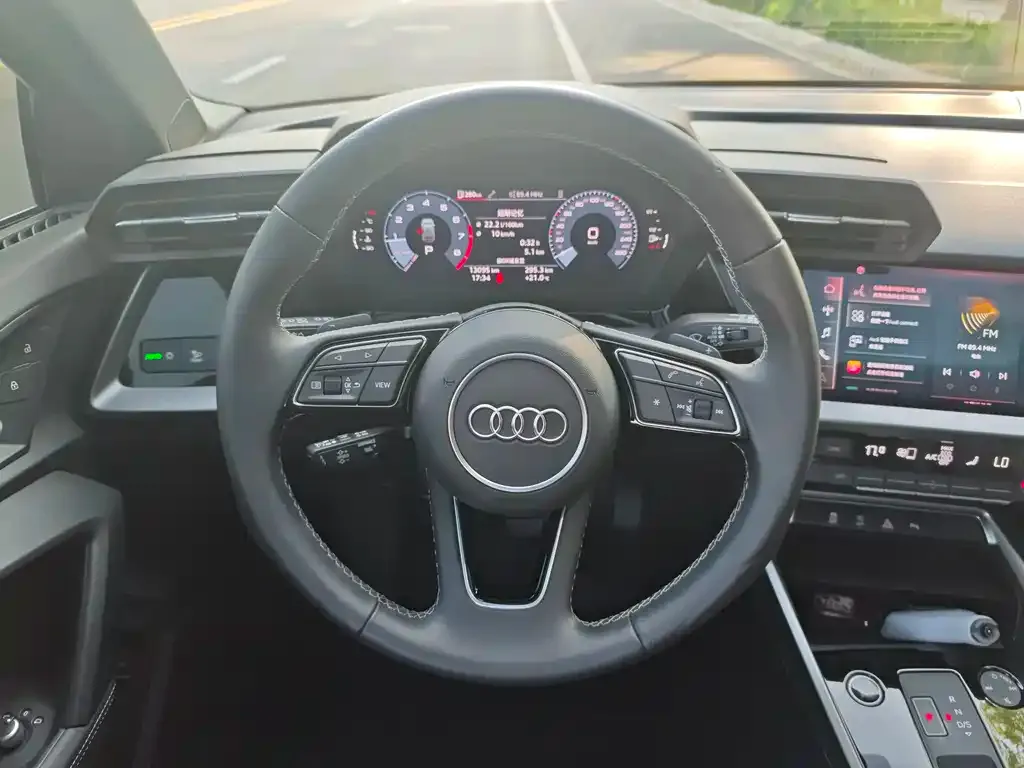 Audi A3 — фото 2
