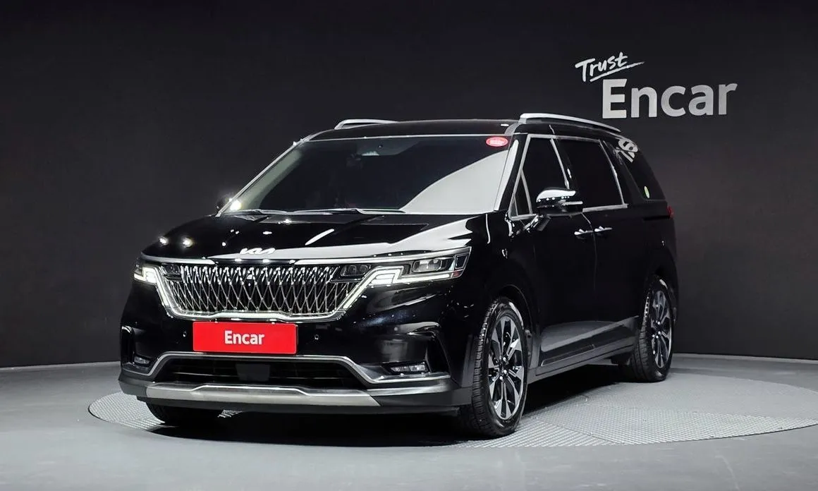 Kia Carnival — фото 1