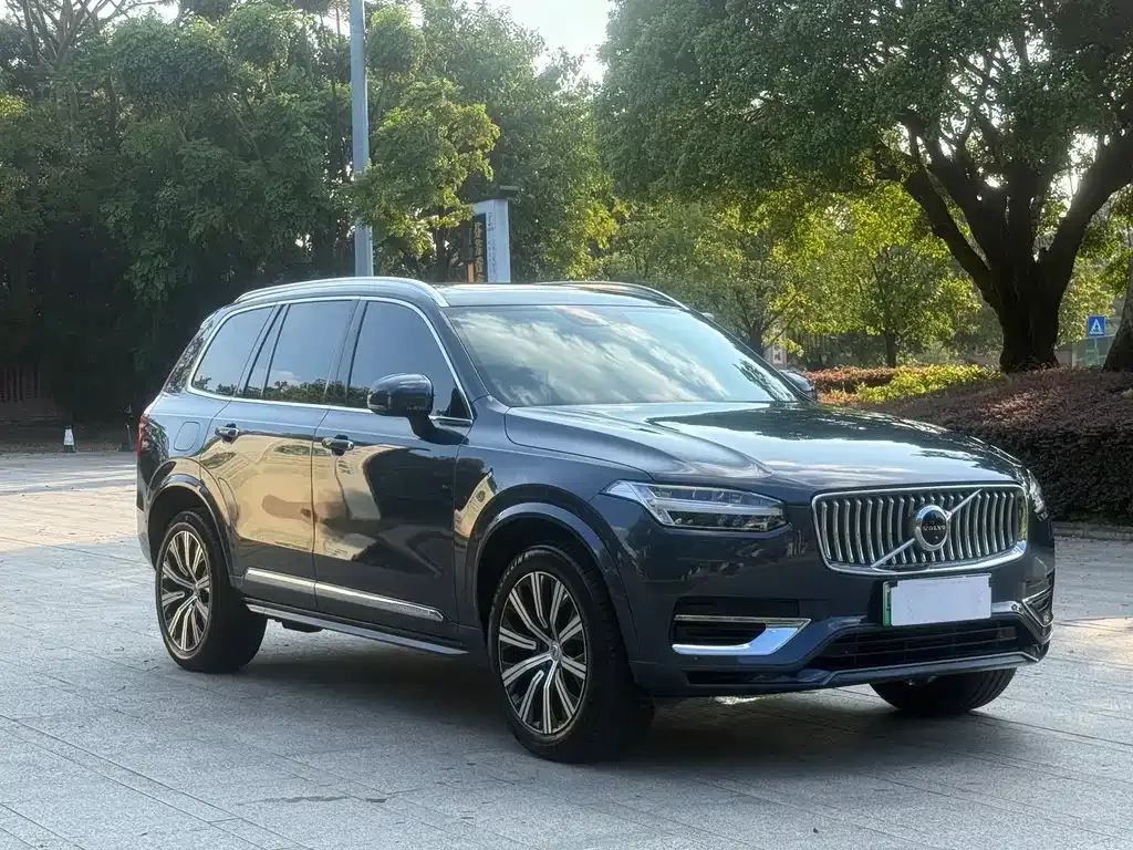 Volvo XC90 PHEV — фото 10
