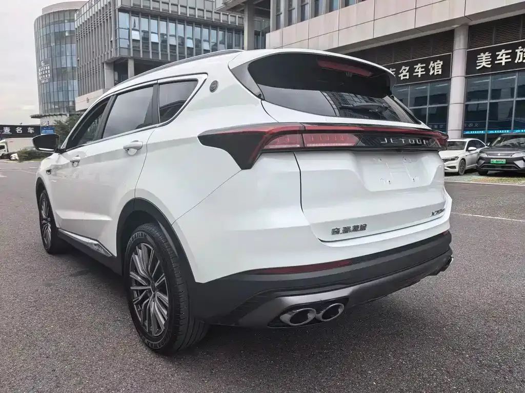 Jetour X70 PLUS — фото 10