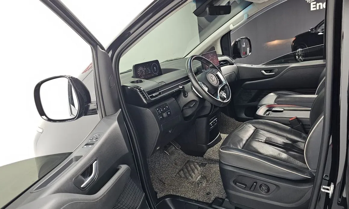 Hyundai Staria — фото 2