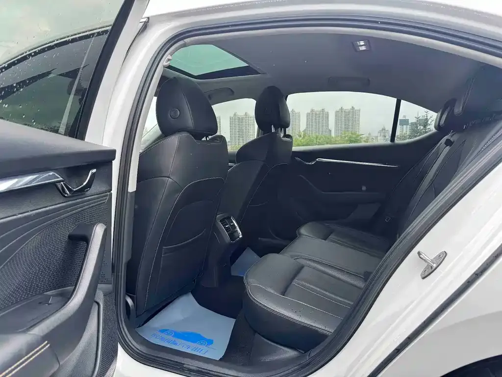 Skoda Octavia — фото 5