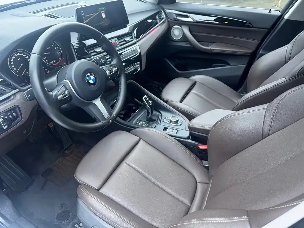 BMW X1 — фото 9