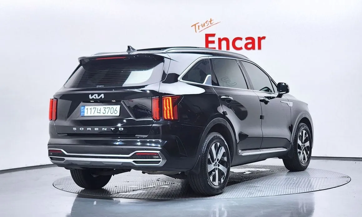 Kia Sorento — фото 5