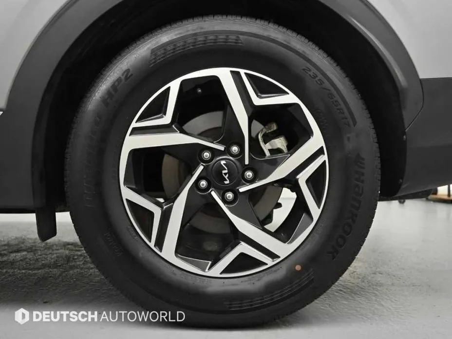 Kia Sportage — фото 9