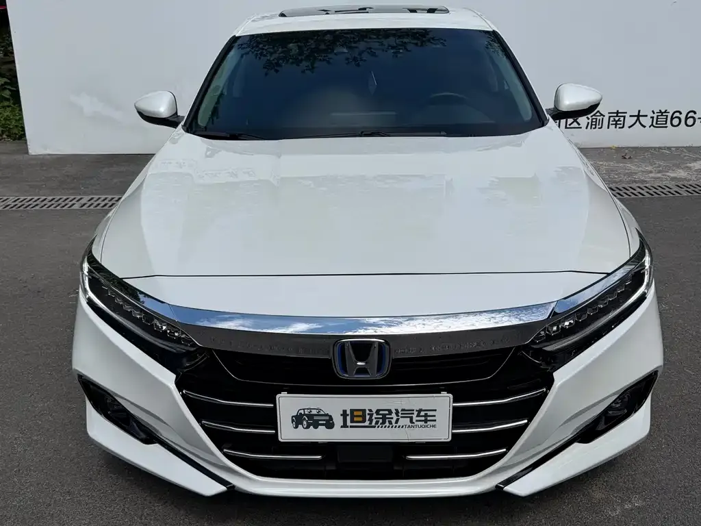 Honda Accord — фото 8