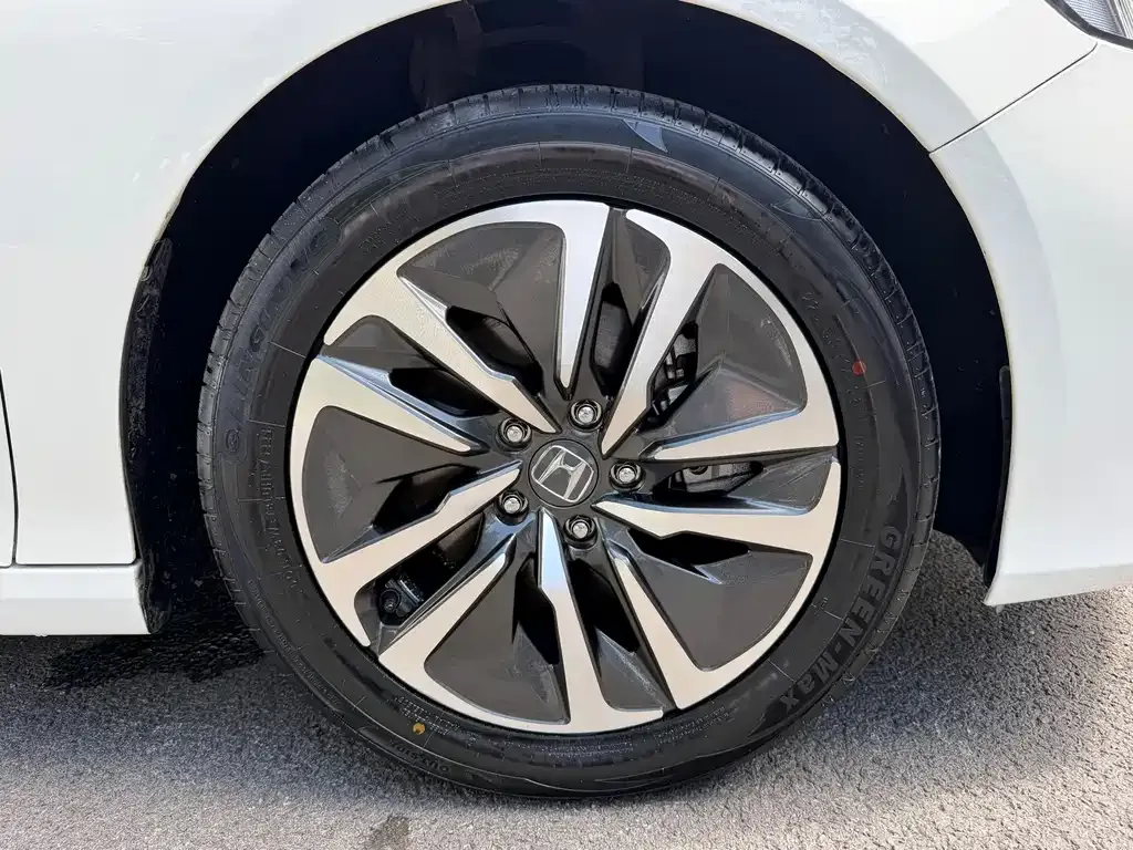 Honda Accord — фото 3