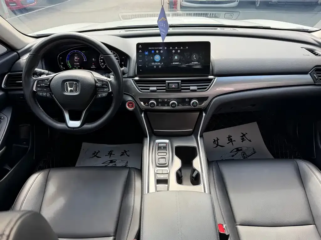 Honda Accord — фото 6
