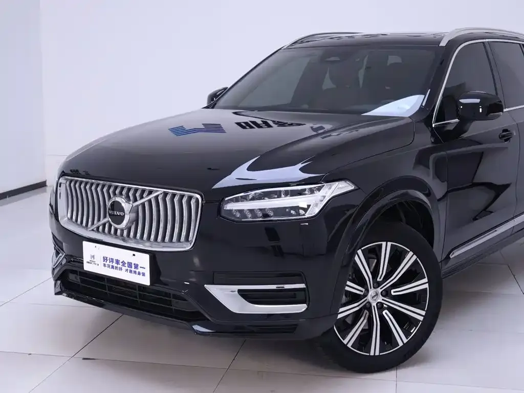 Volvo XC90 — фото 3