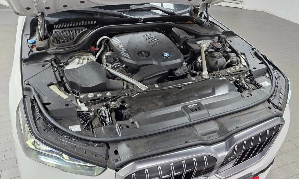 BMW 5-Series — фото 9