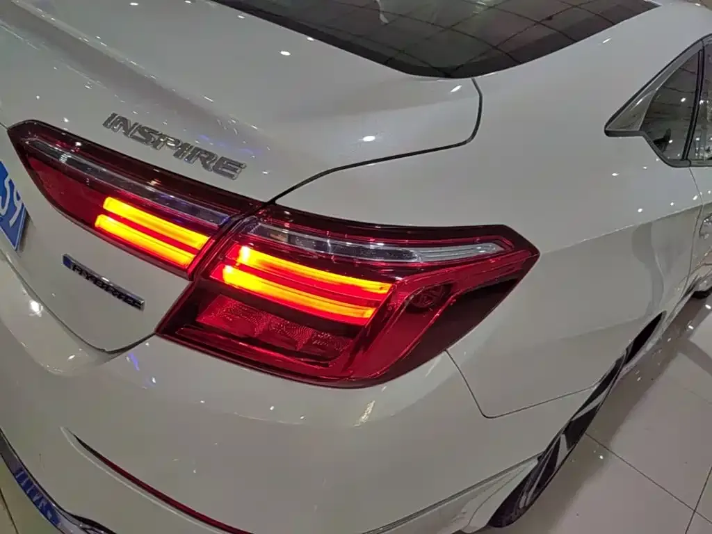 Honda Inspire — фото 2