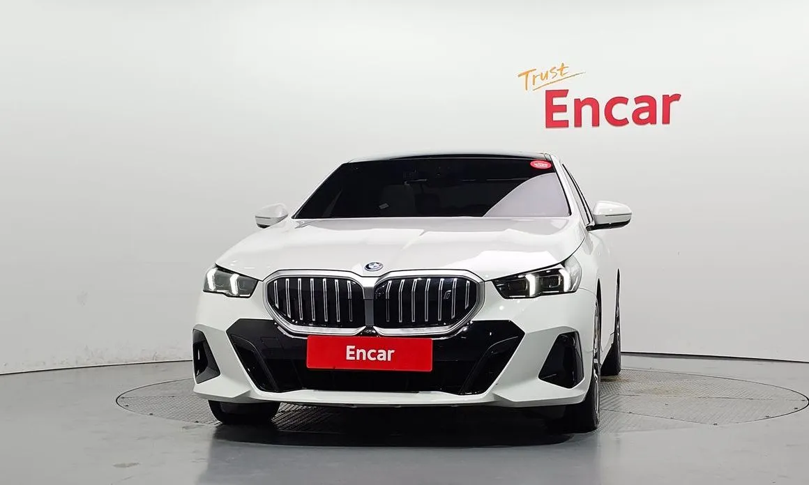 BMW i5 — фото 7