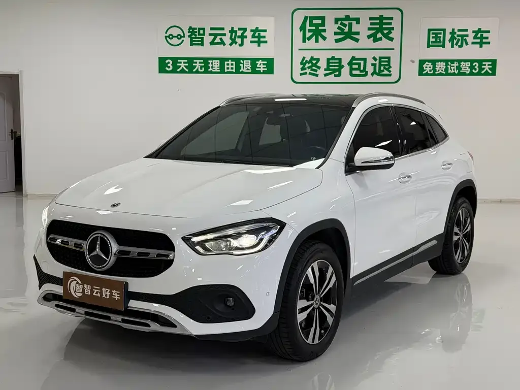 Mercedes-Benz GLA — фото 1