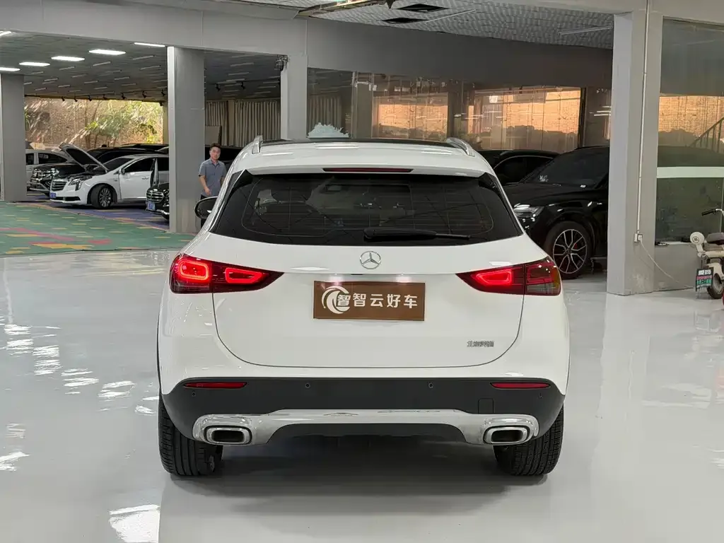 Mercedes-Benz GLA — фото 8