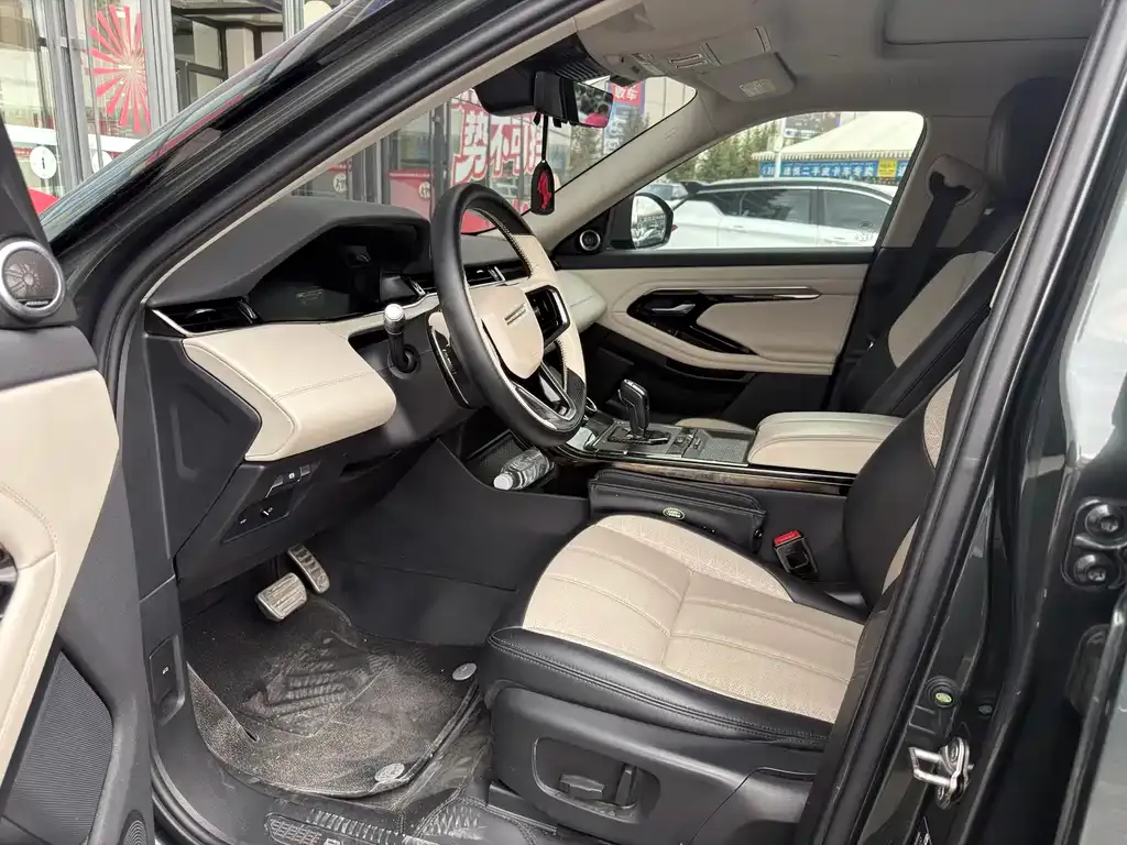 Land Rover Evoque — фото 5