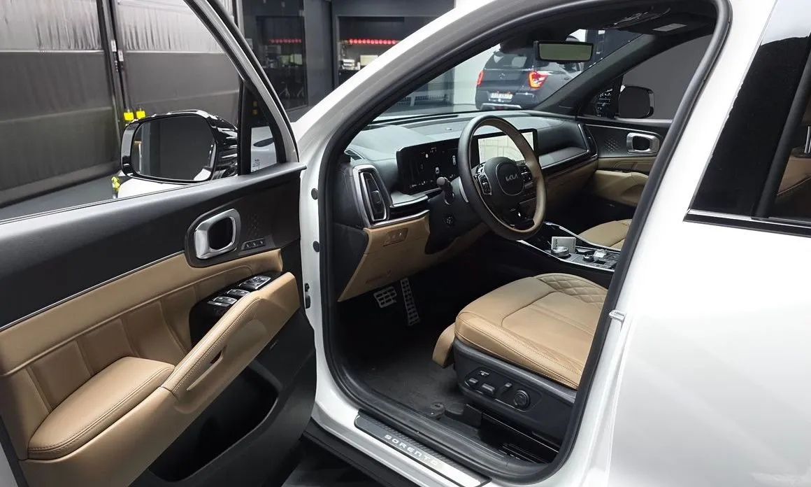 Kia Sorento — фото 5