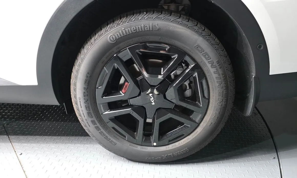 Kia Sorento — фото 6