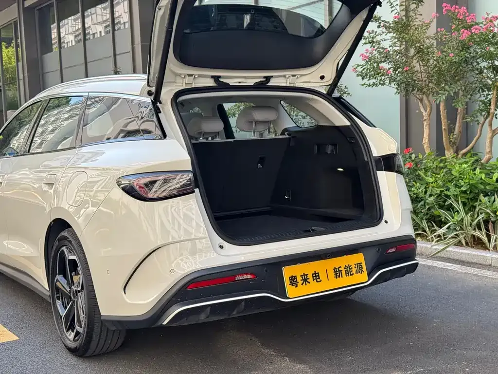 BYD Seal 06 DM-i Touring Edition — фото 2