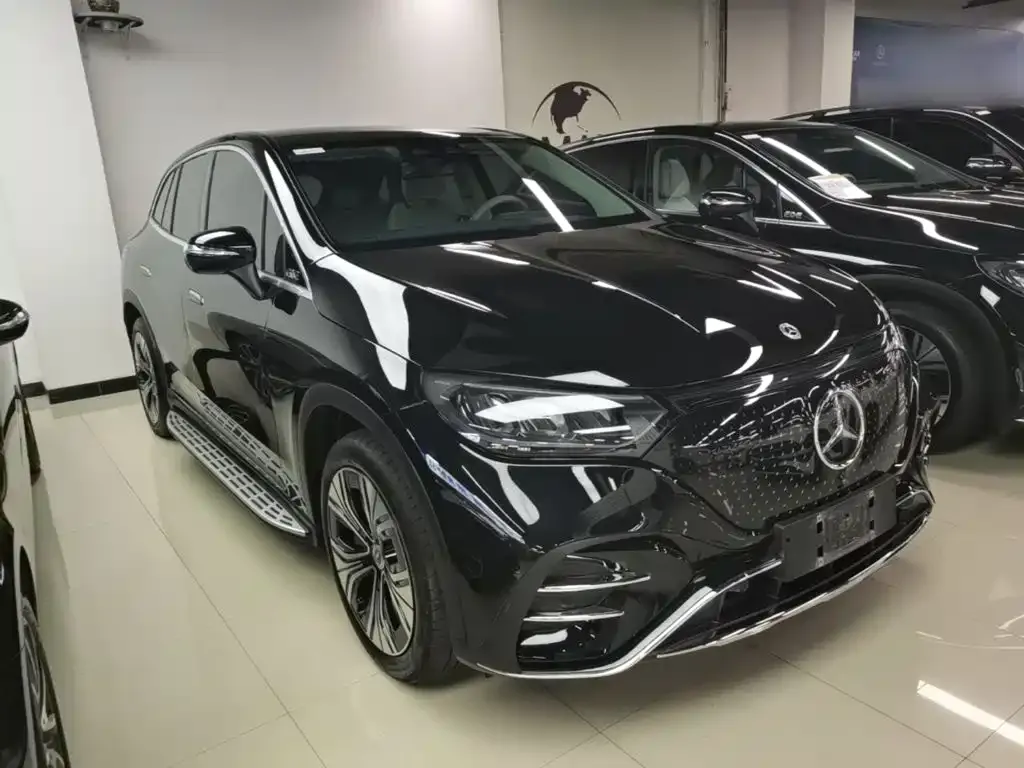 Mercedes-Benz EQE SUV — фото 7