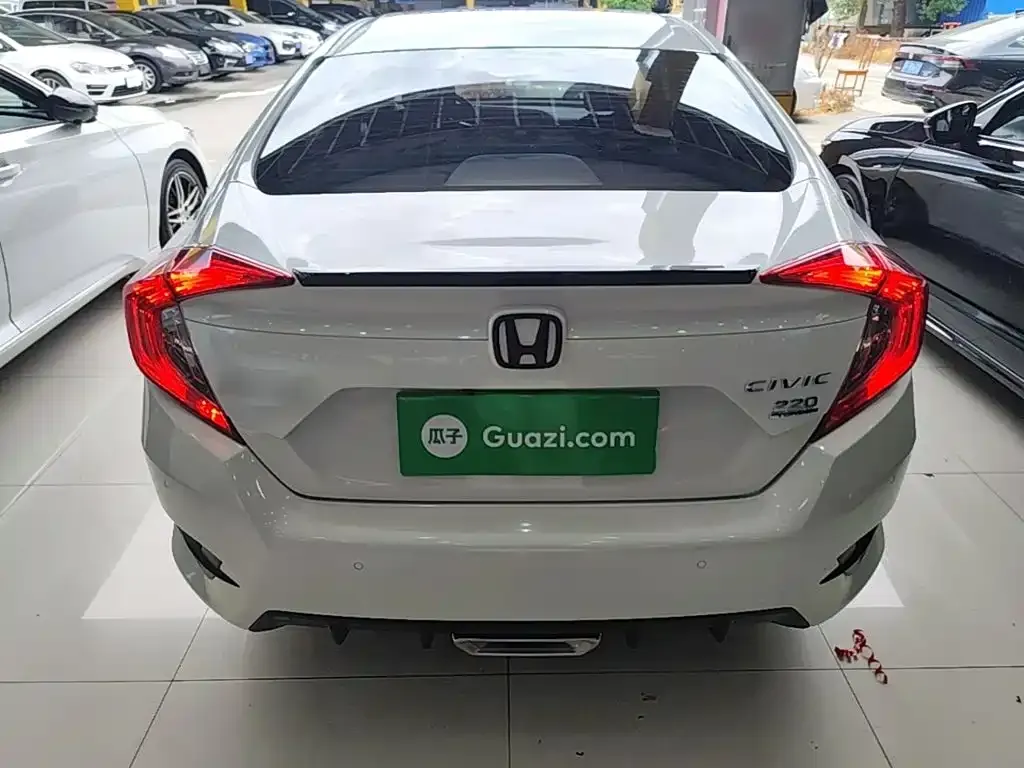 Honda Civic — фото 8