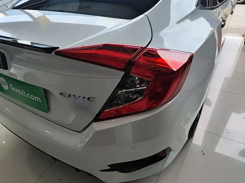 Honda Civic — фото 4