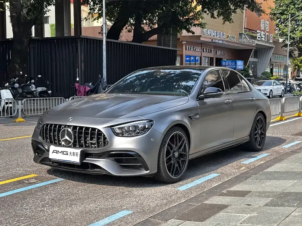 Mercedes-Benz E-Class AMG — фото 1