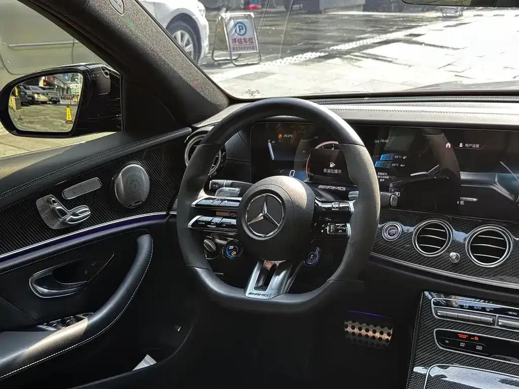 Mercedes-Benz E-Class AMG — фото 7