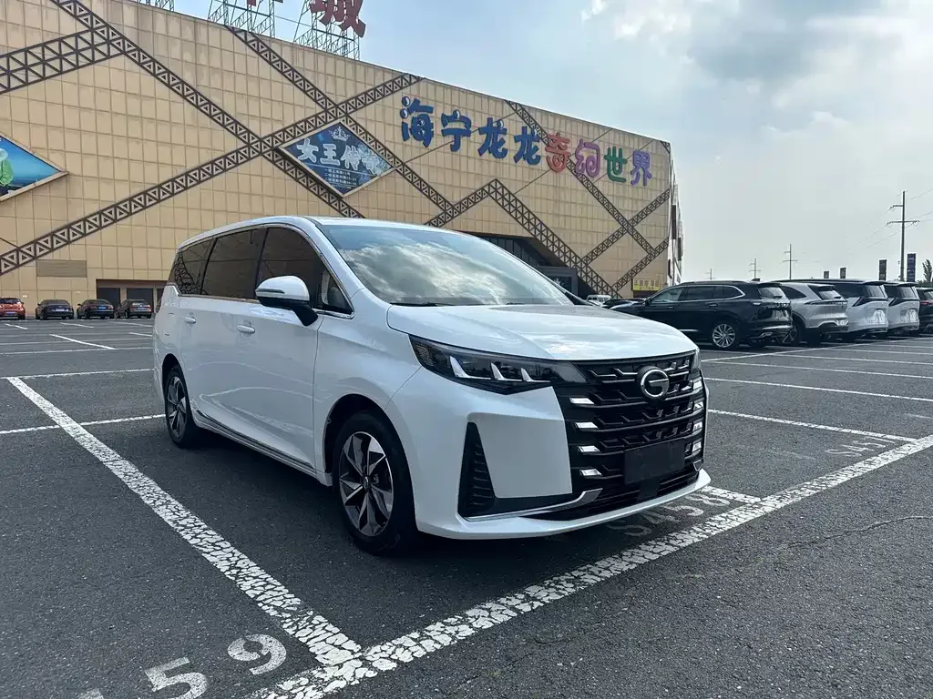 GAC Motor Trumpchi M6 — фото 8