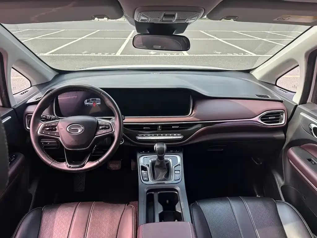 GAC Motor Trumpchi M6 — фото 6